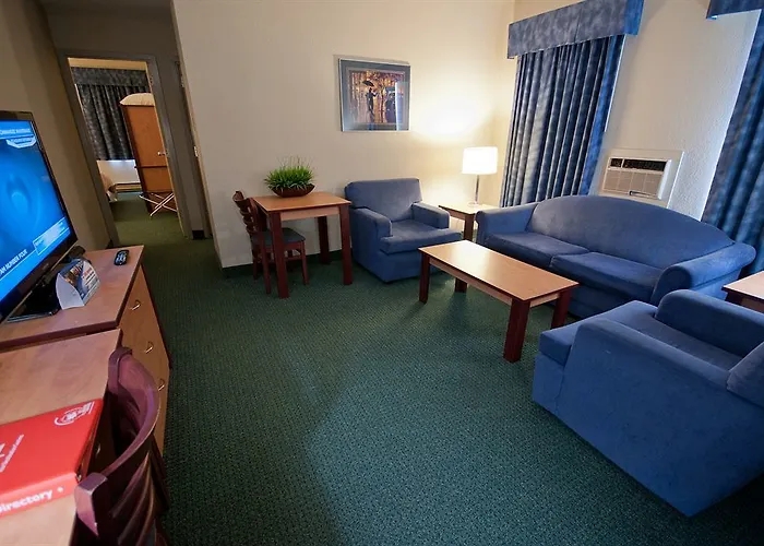 CANAD INNS DESTINATION CENTRE WINDSOR PARK, WINNIPEG